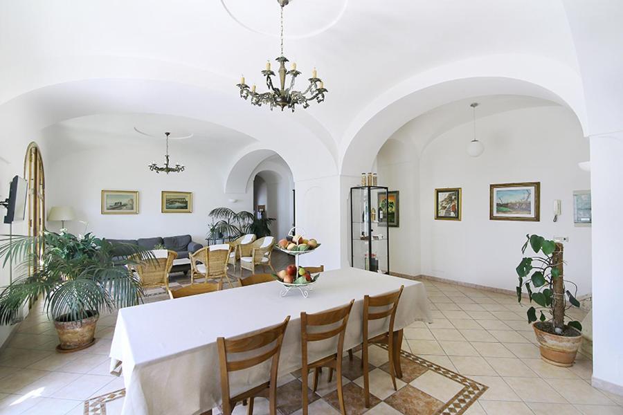 Colle Dell'Ara Bed & Breakfast Positano Exterior photo